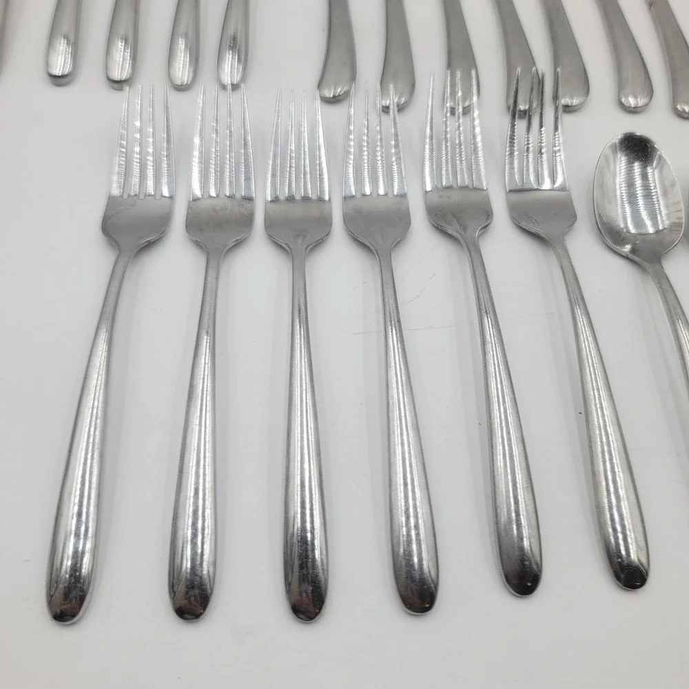 28pc Heavy Duty Stainless Steel China Flatware Curved Handle Knives Forks Spoons